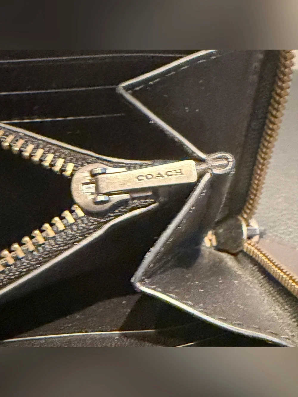Rare Vintage EUC Coach Zip Long Wallet Quilted Colorblock & Rivets